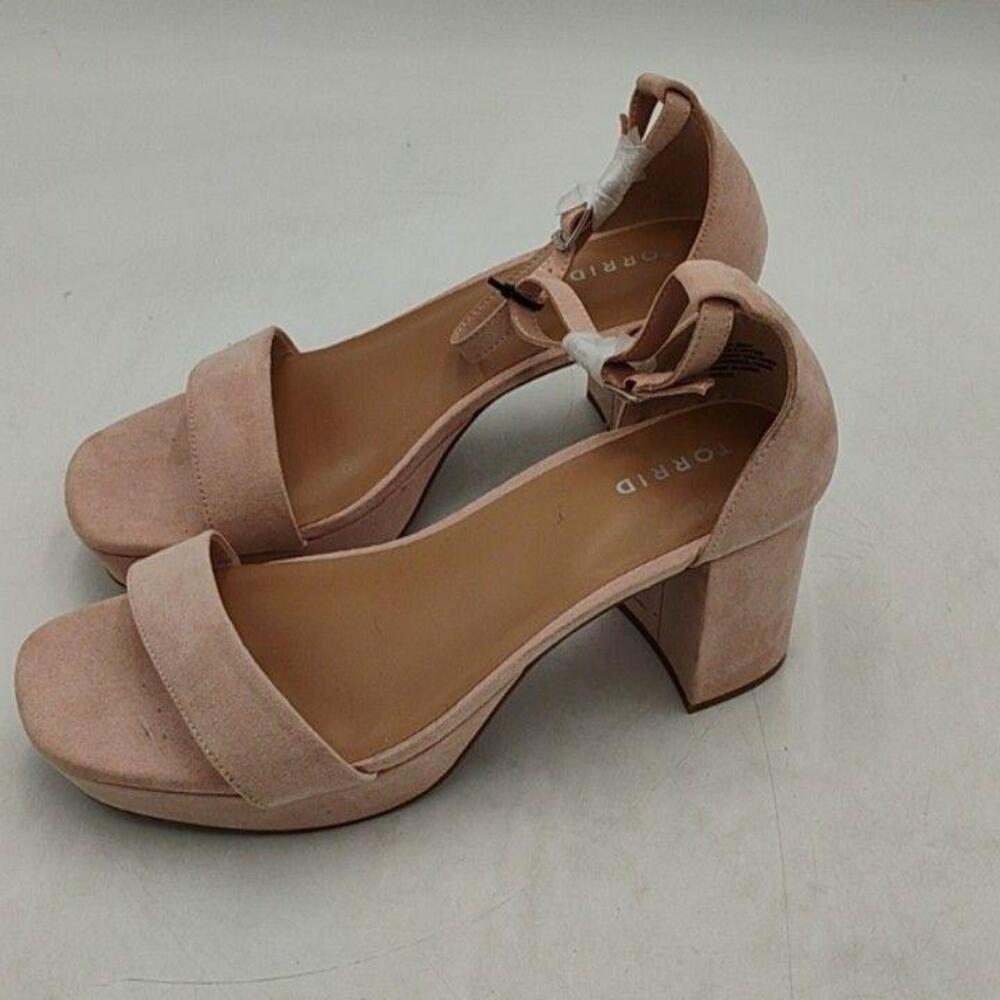 Torrid Shoes Womens Pink Faux Suede Strappy Block Heel Dress Heels Size 11.5 WW